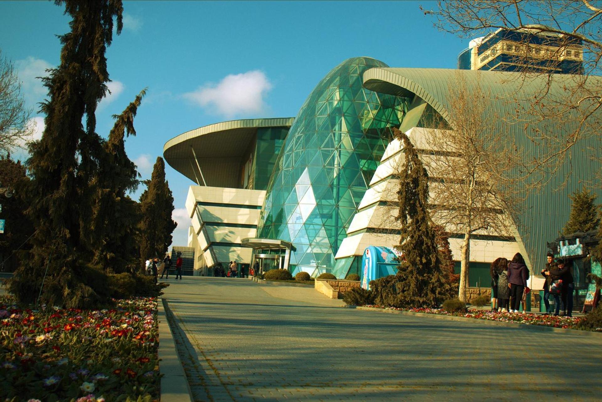R Studios Old Baku Exterior photo